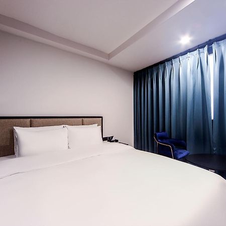 온나 호텔 대연동 부산 Daeyeon Onna Hotel Daeyeon Пусан Екстер'єр фото